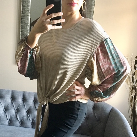 ✨NEW✨Contrast Sleeves Top - Picture 7 of 8